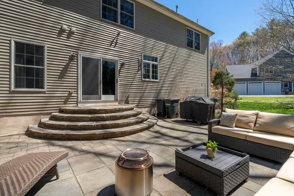 $1,249,900 | 3 Archambault Way, Chelmsford, MA 01824