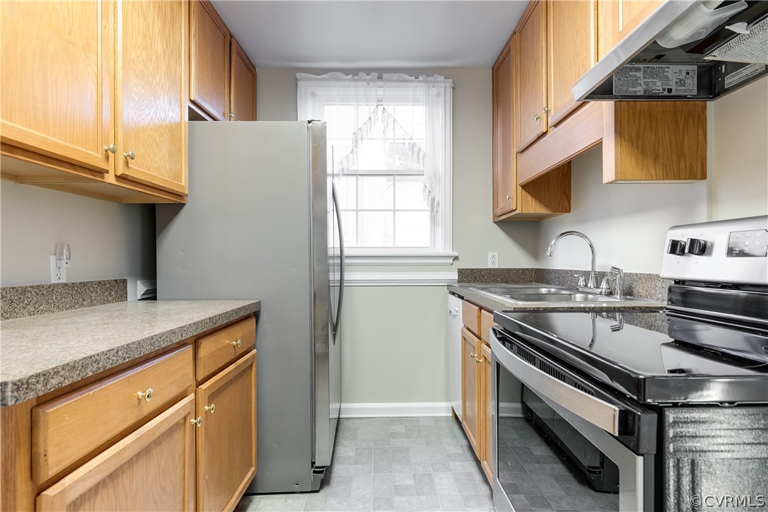 3910 Brook Road Richmond, VA 23227 - Photo 7 of 16