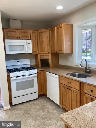 $4,100 | 5001 White Flint Drive, Kensington, MD 20895
