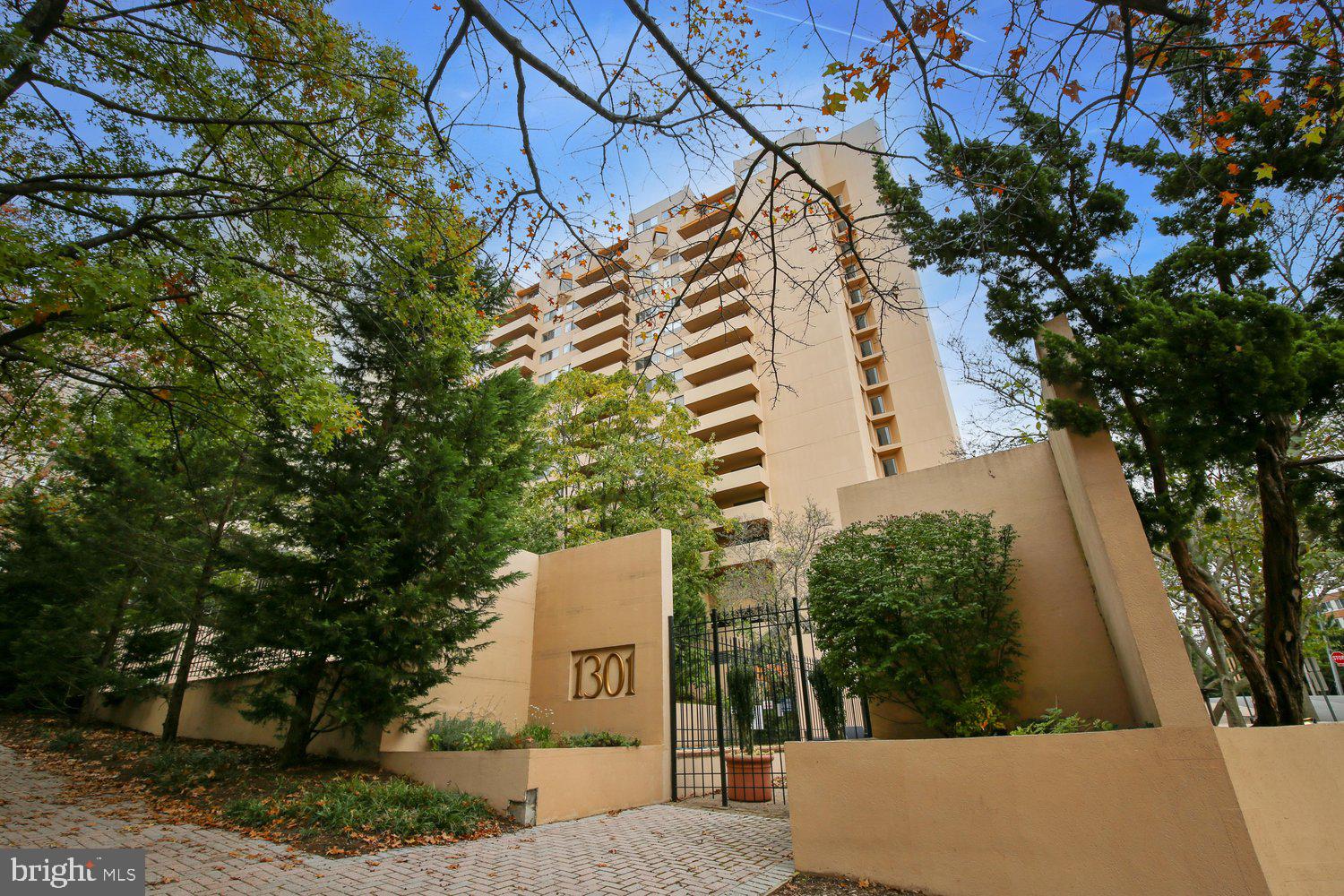 Woodbury Heights Front Elevation