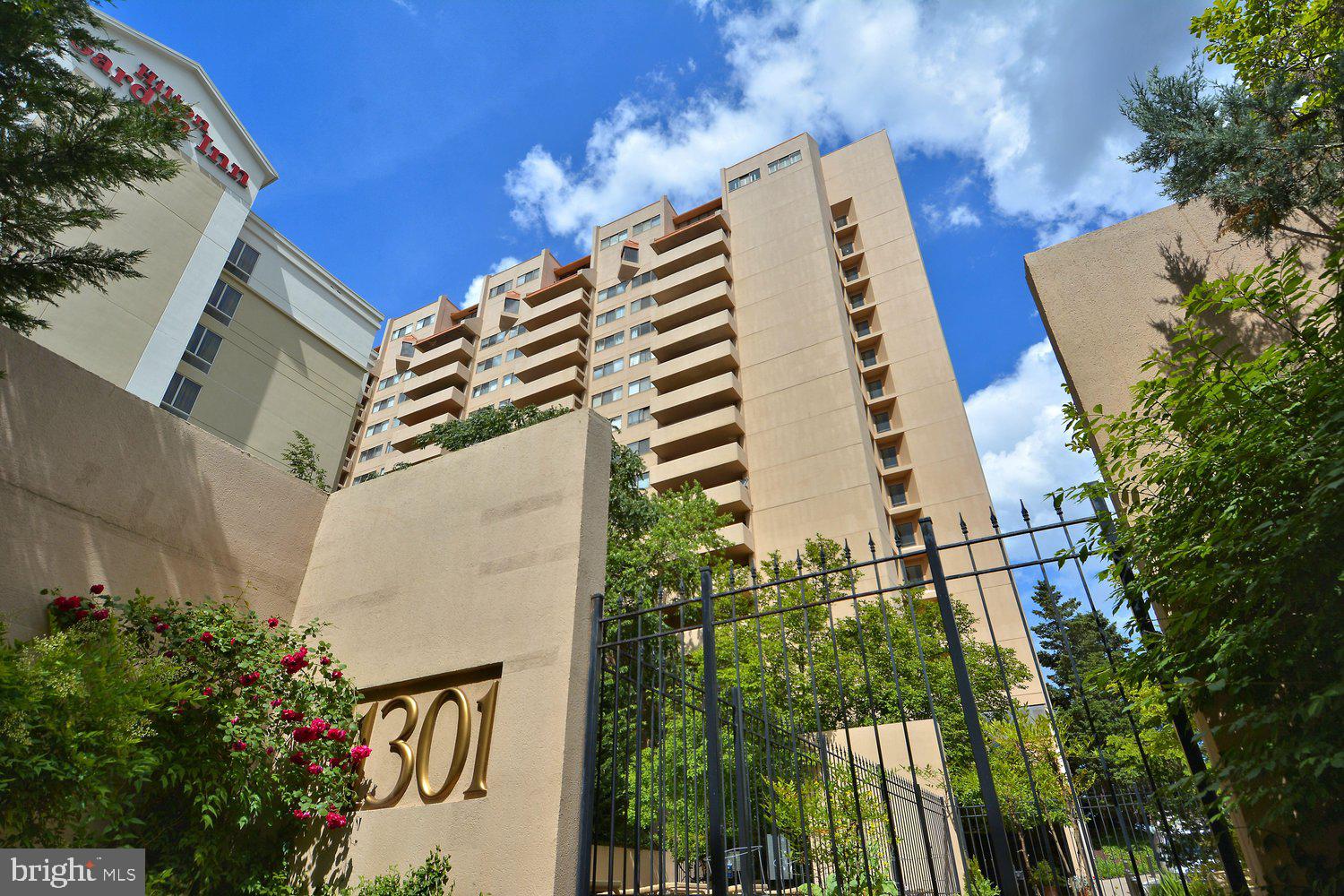 1301 North Courthouse Road, Unit 1607 Arlington, VA 22201 - Photo 22 of 44 Woodbury Heights Front Elevation