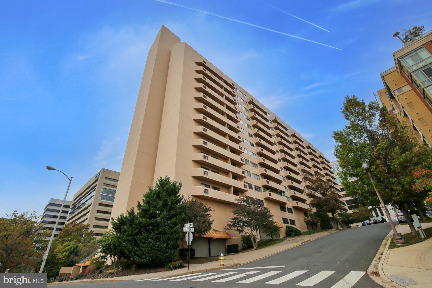 1301 North Courthouse Road, Unit 1607 Arlington, VA 22201 - Photo 23 of 44 Woodbury Heights Back Elevation