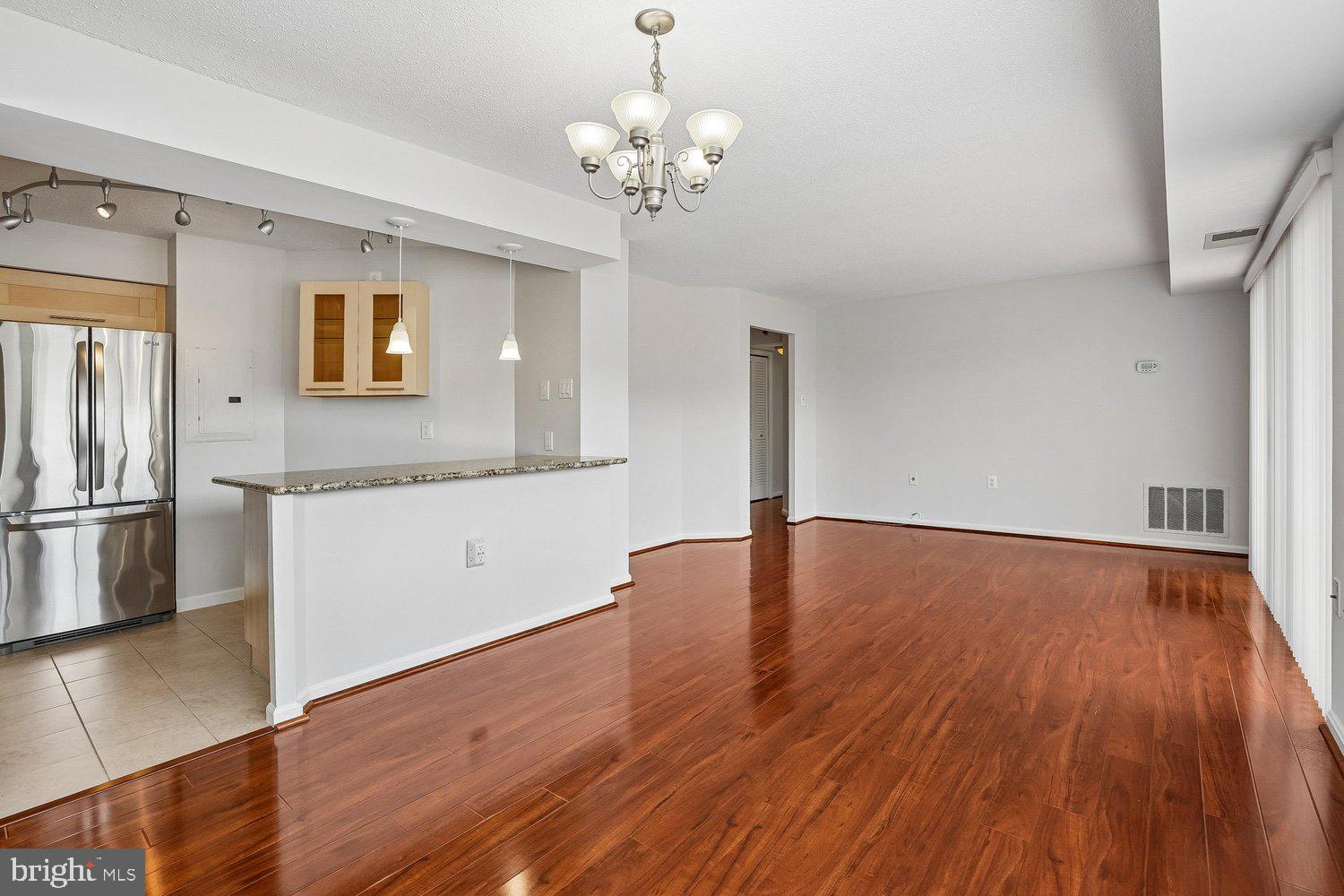 1301 North Courthouse Road, Unit 1607 Arlington, VA 22201 - Photo 10 of 44 Dining Room