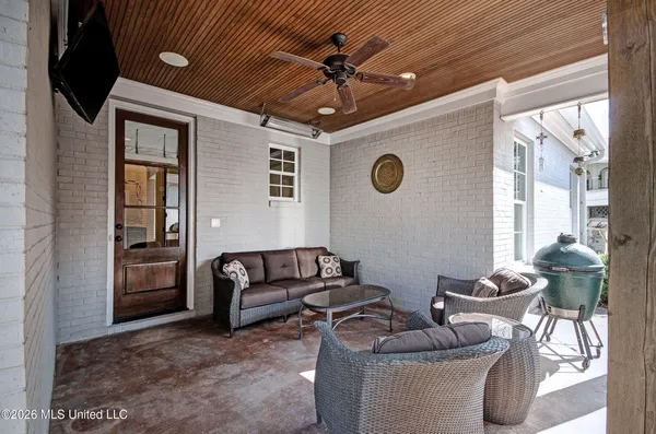 $561,000 | 1 Fondren Green Circle, Jackson, MS 39216