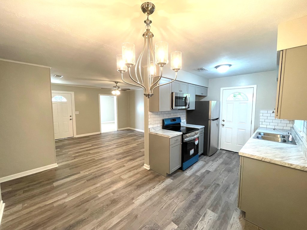 5742 Valleybrook Road Columbus, GA 31907 - Photo 4 of 16 Gallery Image 4