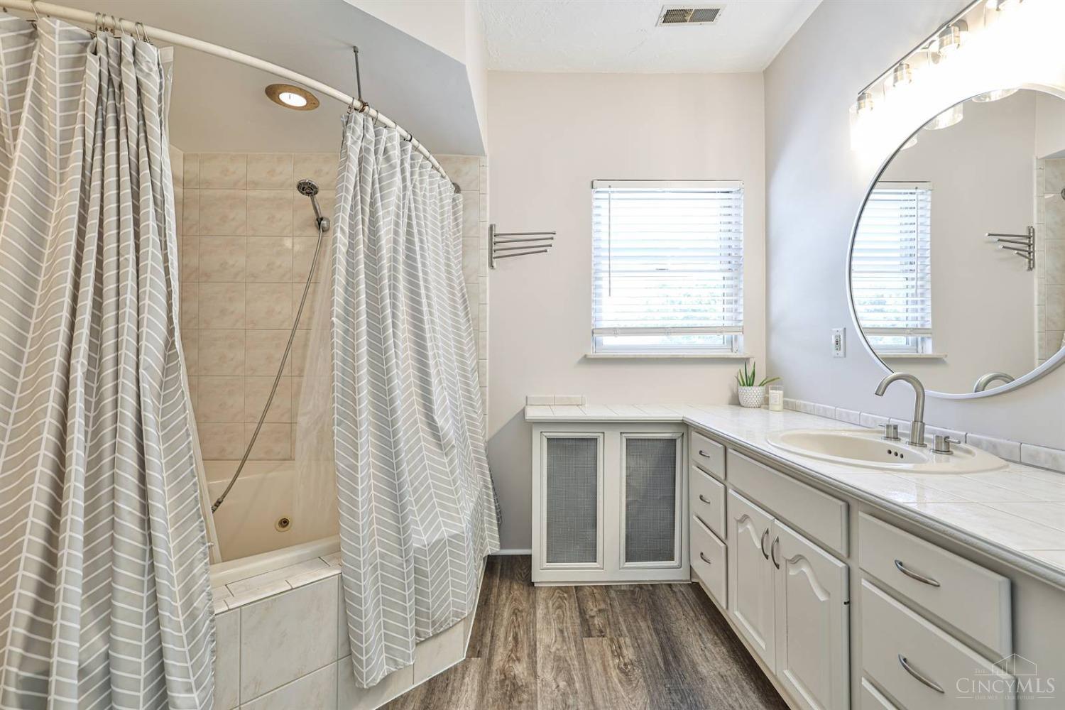 6326 Ridge Avenue Cincinnati, OH 45213 - Photo 29 of 66 Gallery Image 29