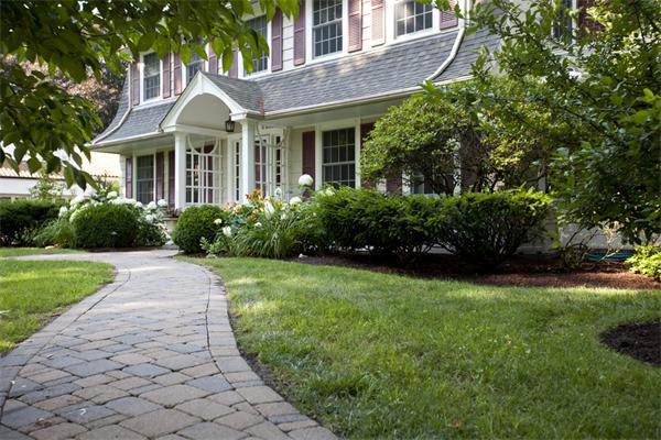 114 Crescent Road Longmeadow, MA 01106 - Photo 2 of 30 Gallery Image 2