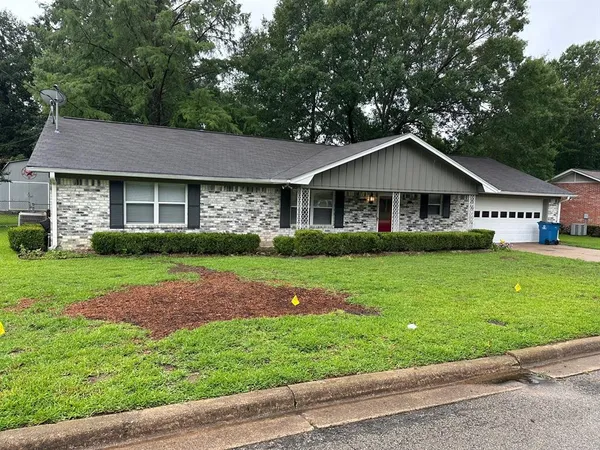 $1,800 | 274 Molly Lane, Mineola, TX 75773