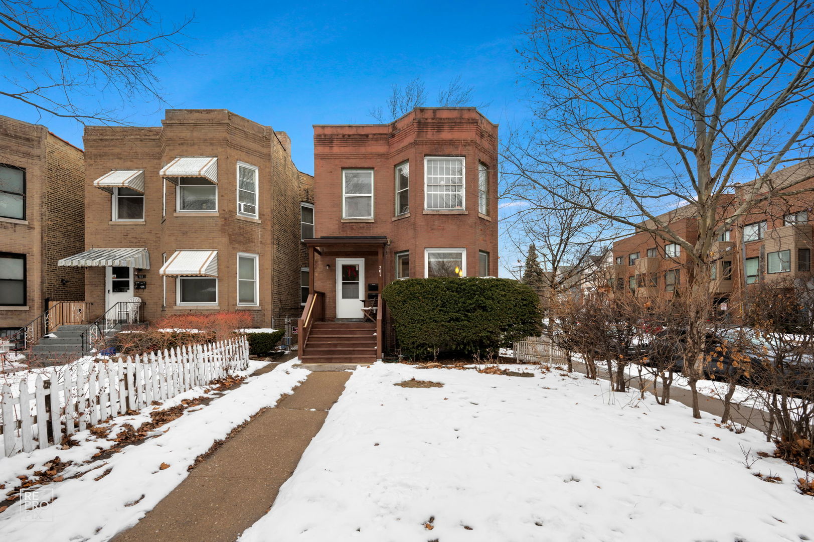 701 Reba Place Evanston, IL 60202 - Photo 1 of 20