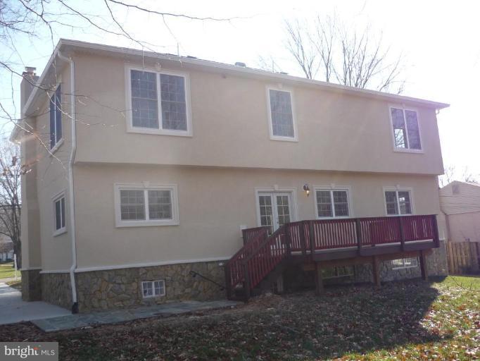 5224 Inverchapel Road Springfield, VA 22151 - Photo 2 of 30 a view of a house with a yard