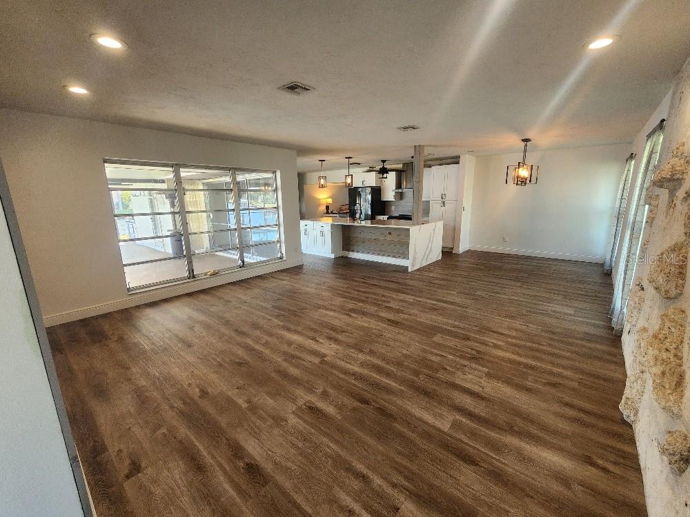 258 Beeney Road Southeast Port Charlotte, FL 33952 - Photo 8 of 19