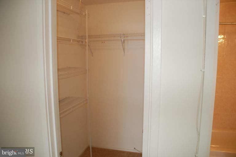 3031 Sugar Lane Vienna, VA 22181 - Photo 15 of 25 Interior (General)