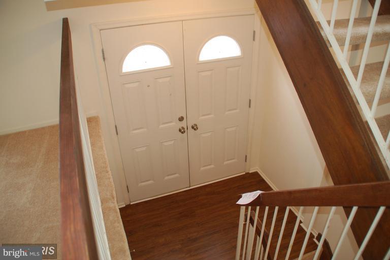 3031 Sugar Lane Vienna, VA 22181 - Photo 3 of 25 Interior (General)