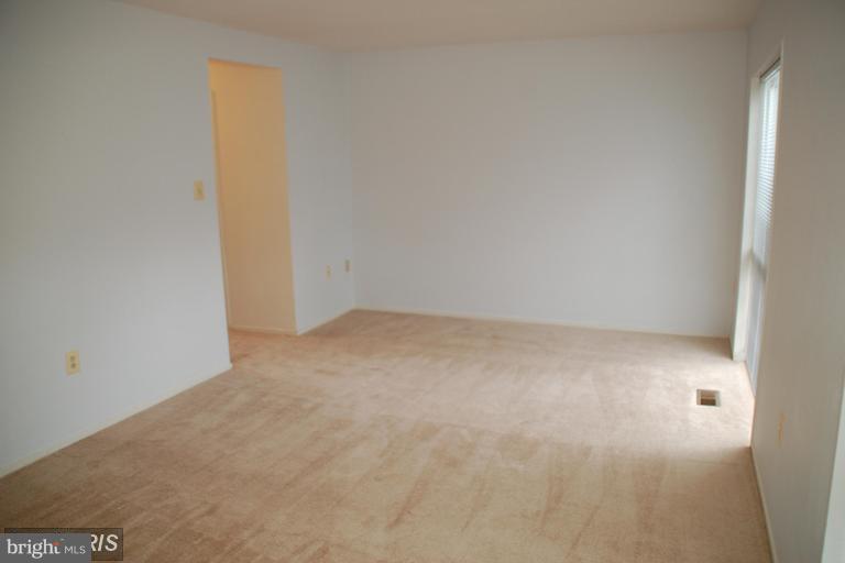 3031 Sugar Lane Vienna, VA 22181 - Photo 8 of 25 Kitchen