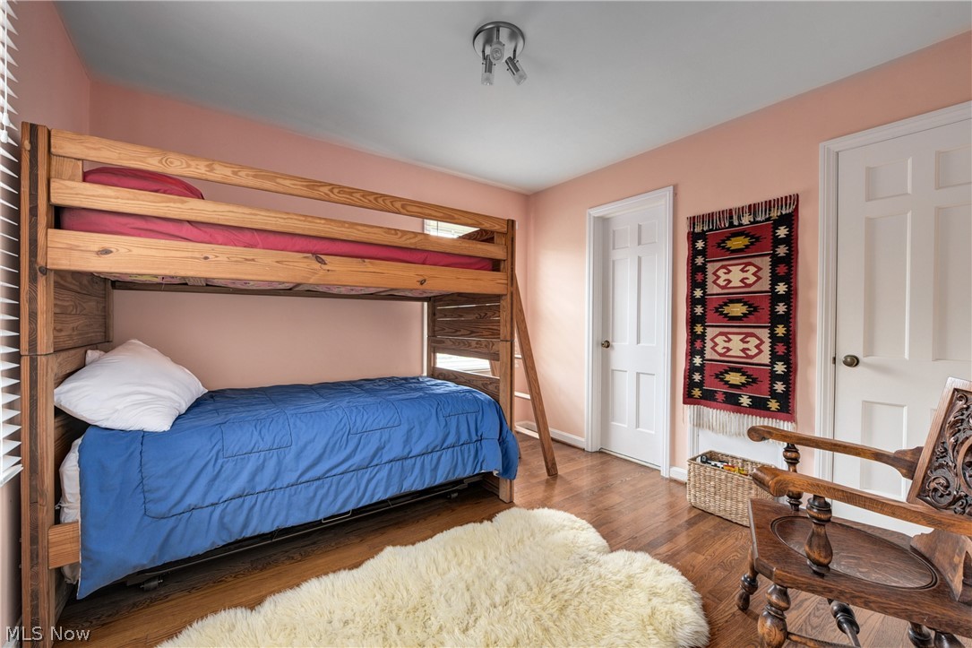 3866 Tyndall Road Cleveland, OH 44118 - Photo 25 of 35 Gallery Image 25