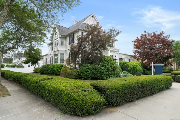 $1,895,000 | 32 East Main Street, Stonington, CT 06355