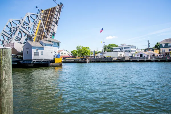 $1,895,000 | 32 East Main Street, Stonington, CT 06355