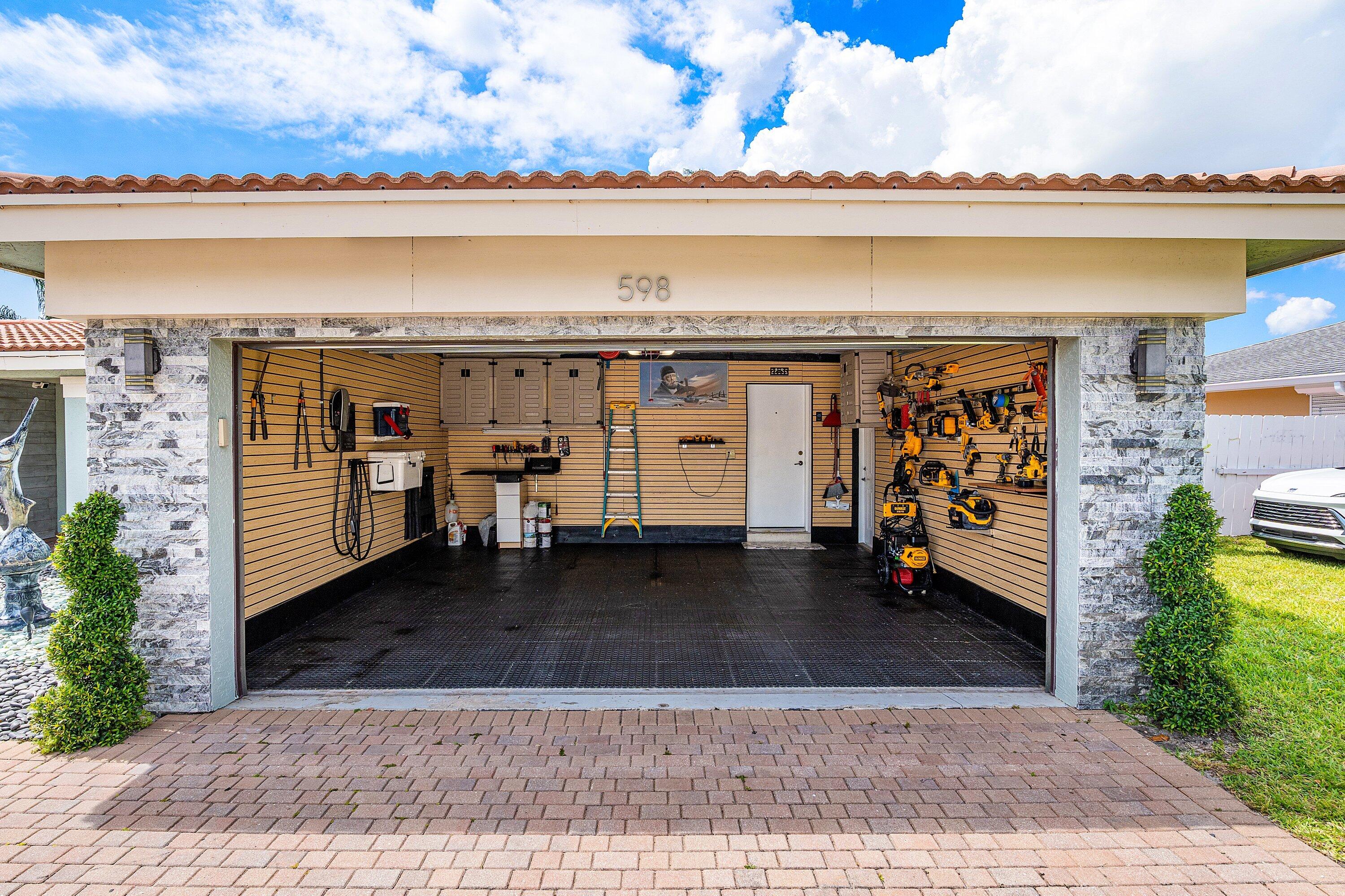 598 West Palmetto Park Road Boca Raton, FL 33486 - Photo 27 of 46 033-598WestPalmettoParkRoad-BocaRaton-FL