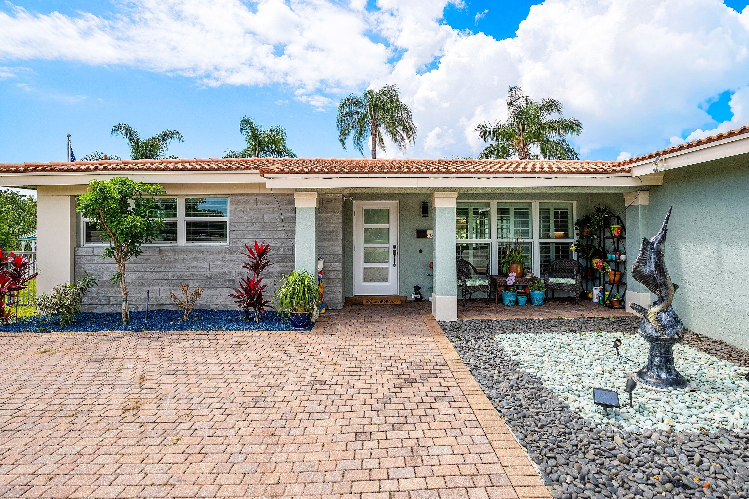 598 West Palmetto Park Road Boca Raton, FL 33486 - Photo 5 of 46 004-598WestPalmettoParkRoad-BocaRaton-FL