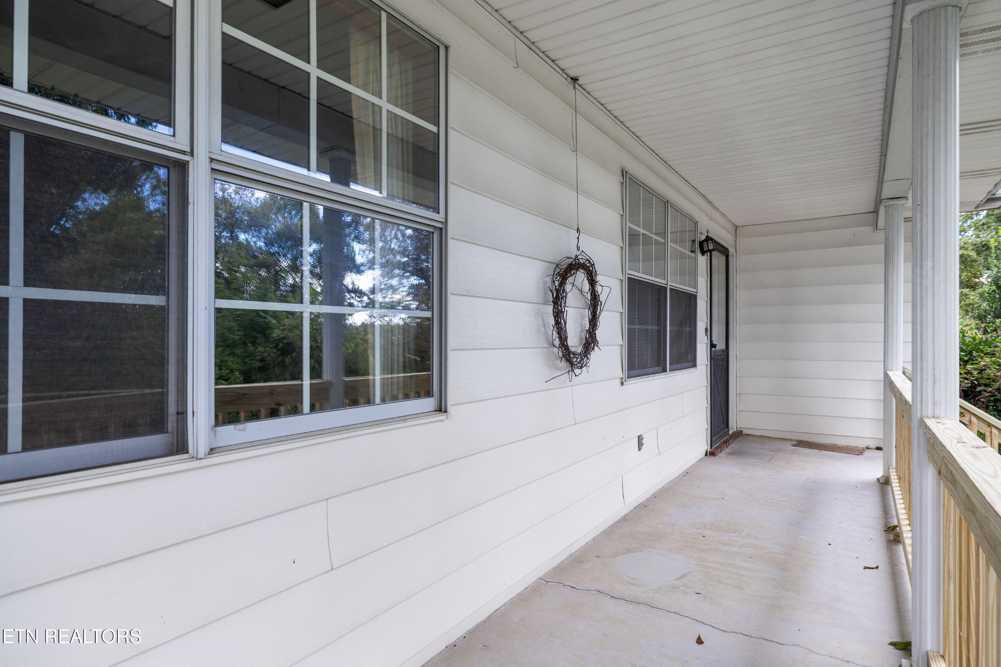 804 Chilhowee View Road Maryville, TN 37803 - Photo 32 of 38 a view of empty room with windows