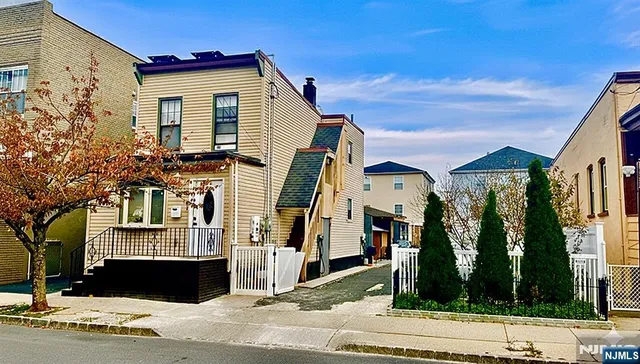 $565,000 | 20 Lake Street, Belleville, NJ 07109