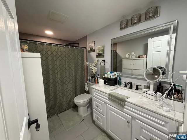 $565,000 | 20 Lake Street, Belleville, NJ 07109