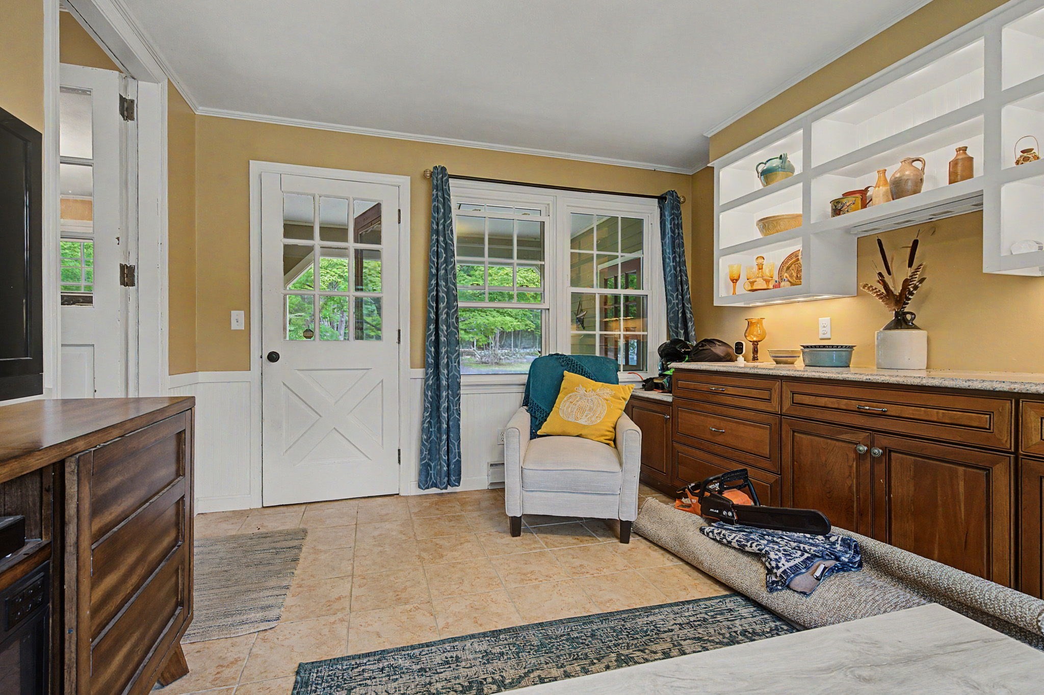 216 Southampton Road Westhampton, MA 01027 - Photo 4 of 31 Gallery Image 4