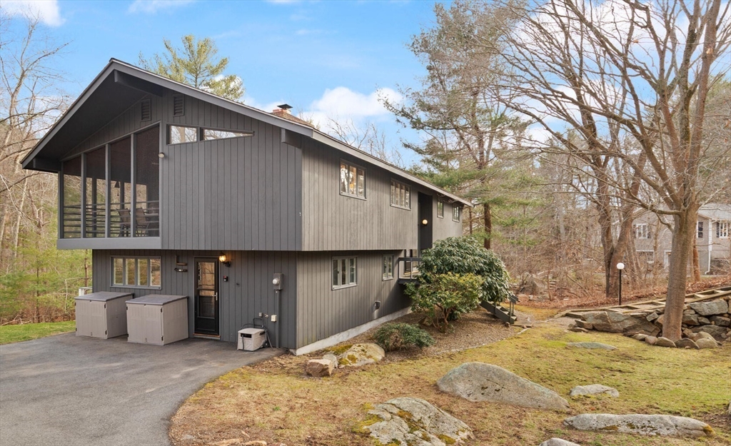 16 Ledgewood Road Manchester, MA 01944 - Photo 2 of 37 Gallery Image 2