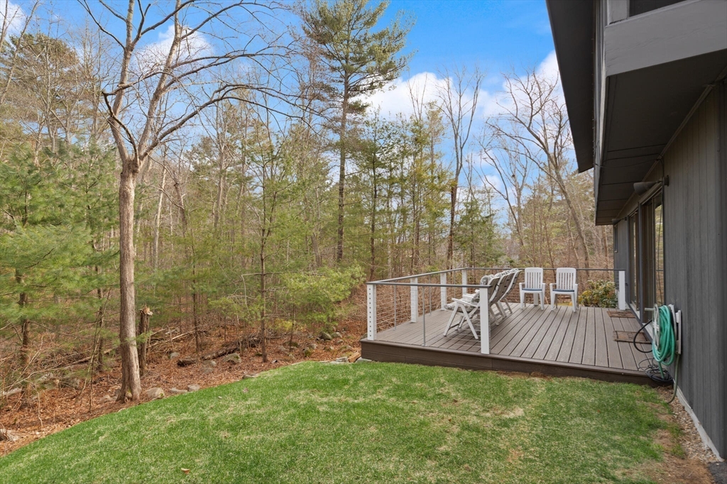 16 Ledgewood Road Manchester, MA 01944 - Photo 34 of 37 Gallery Image 34
