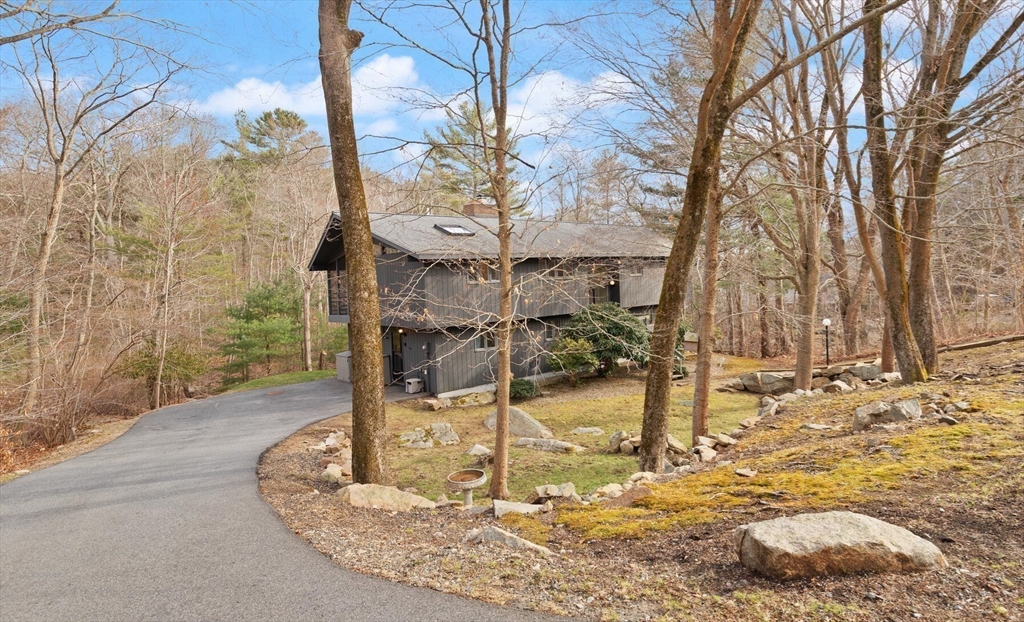 16 Ledgewood Road Manchester, MA 01944 - Photo 35 of 37 Gallery Image 35