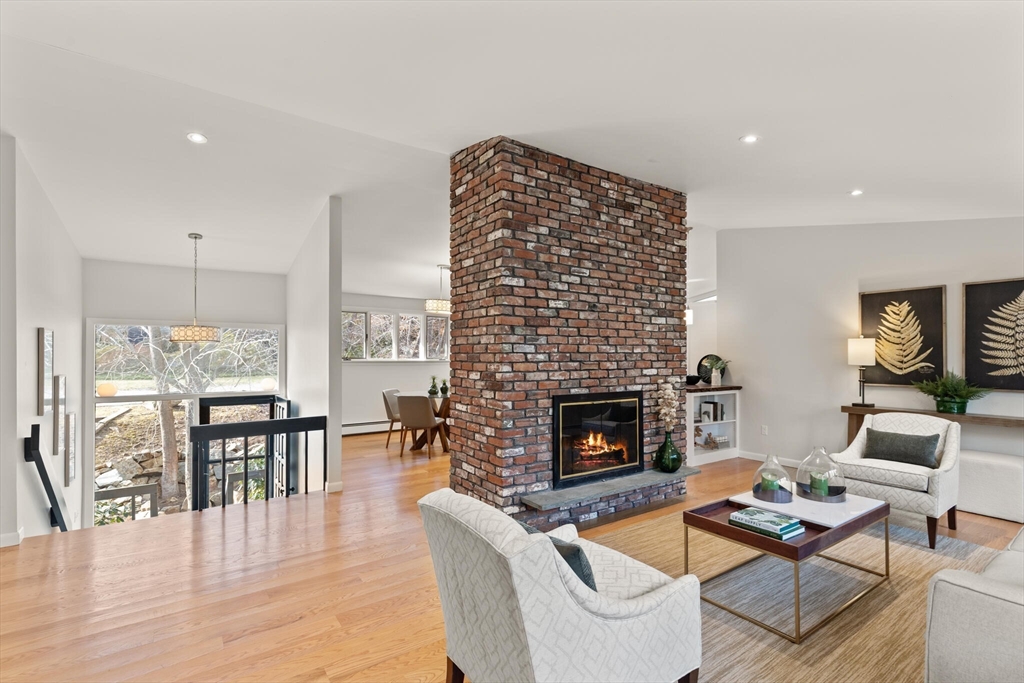 16 Ledgewood Road Manchester, MA 01944 - Photo 4 of 37 Gallery Image 4