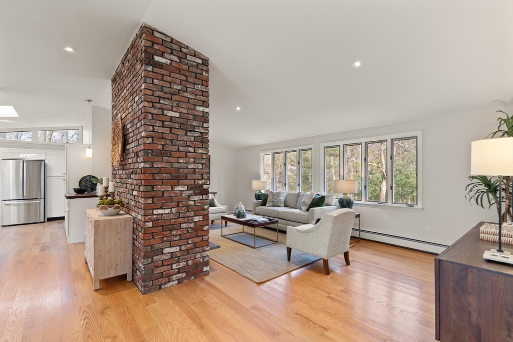 16 Ledgewood Road Manchester, MA 01944 - Photo 7 of 37 Gallery Image 7