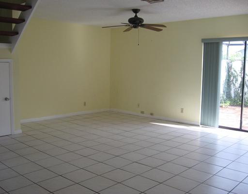 9112 Southwest 21st Court, Unit E Boca Raton, FL 33428 - Photo 5 of 9 Additional Photo