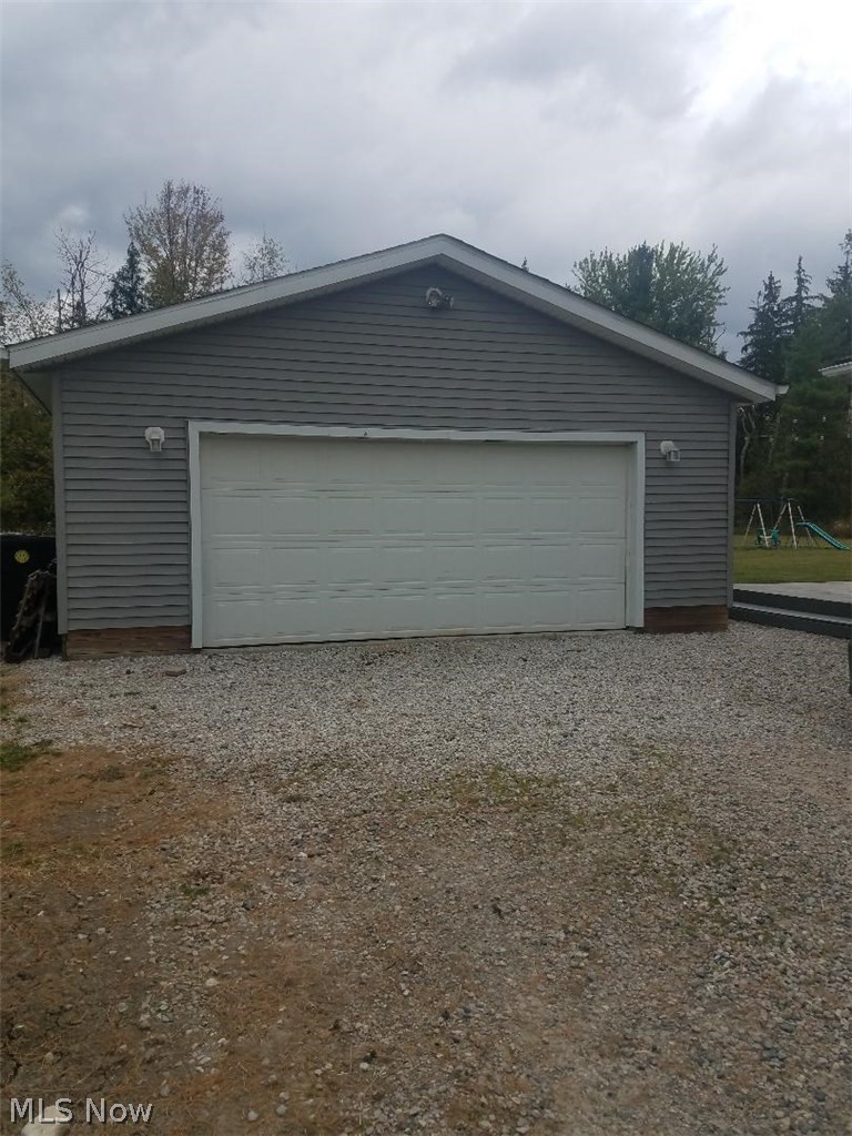5235 White Road Geneva, OH 44041 - Photo 6 of 34