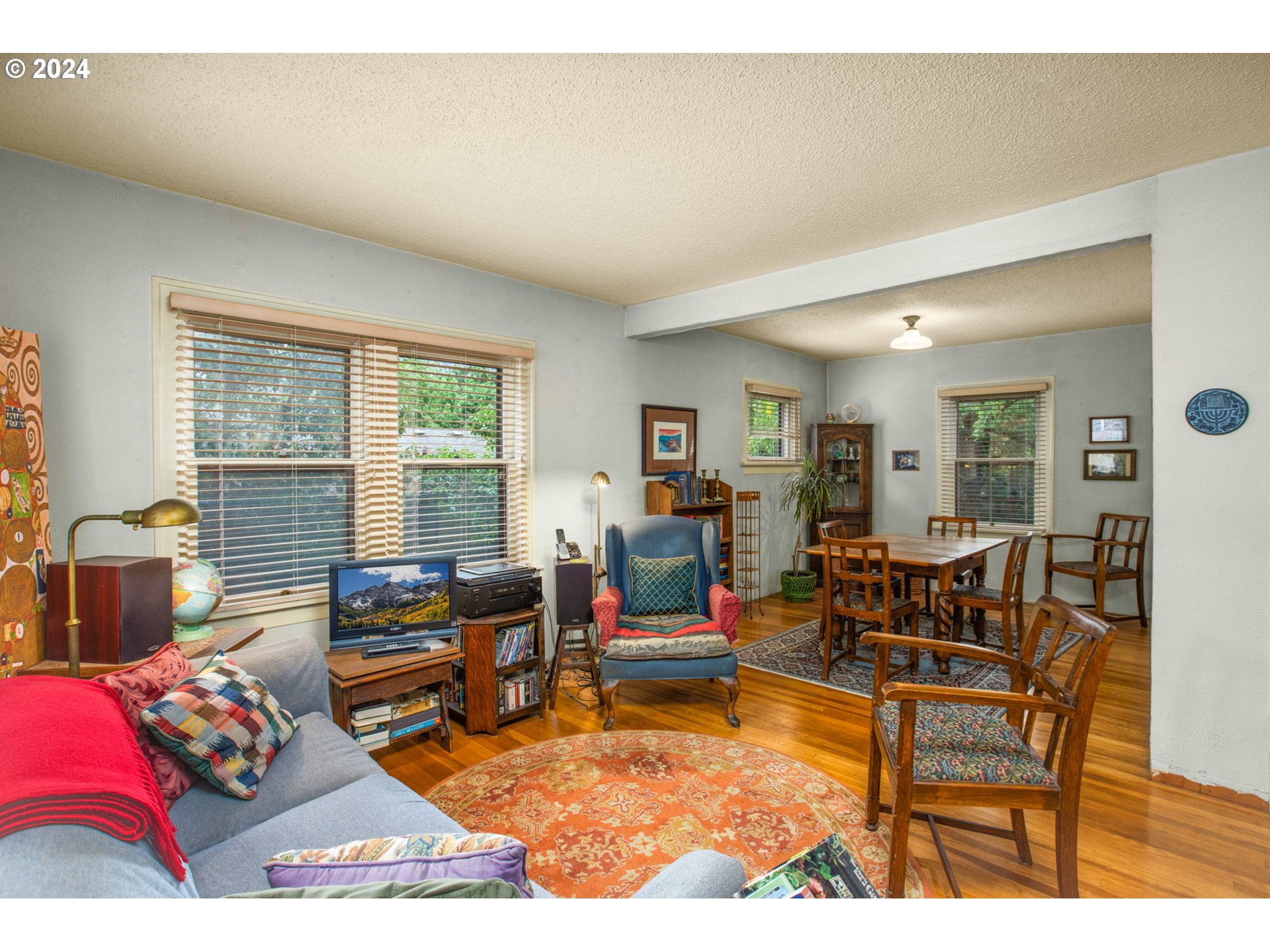 Living Room/Dining Room