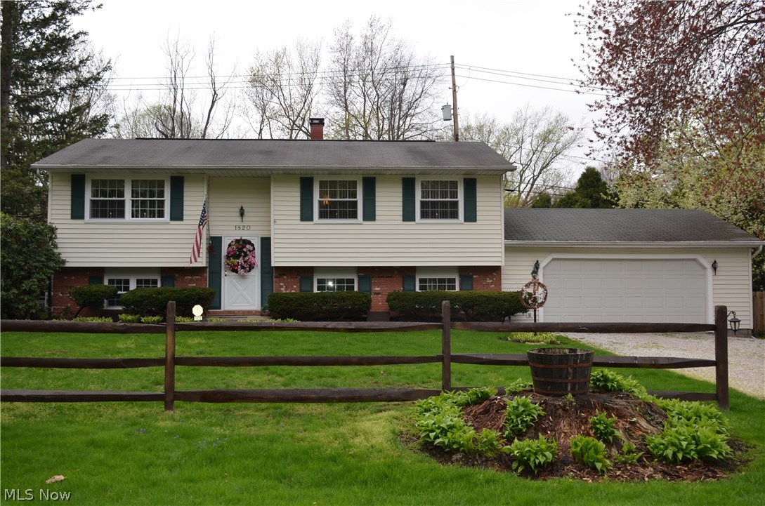 1820 Falkirk Road Madison, OH 44057 - Photo 1 of 17