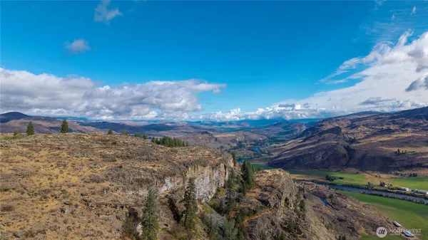 a view of a yard with an outdoor space