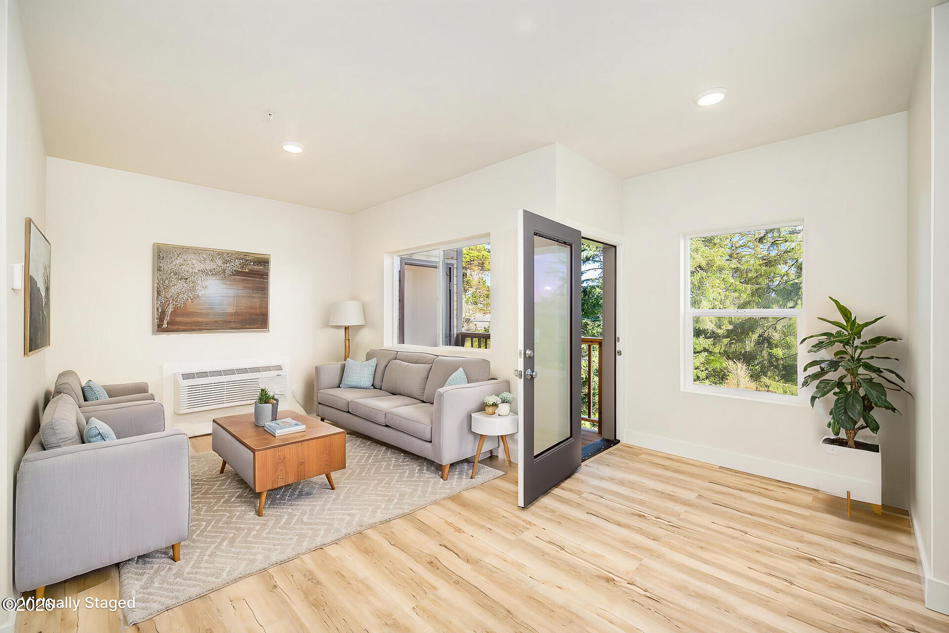 2950 Southwest Coho Street Newport, OR 97366 - Photo 4 of 25 Virtual Staging