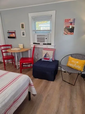 a view of utility room