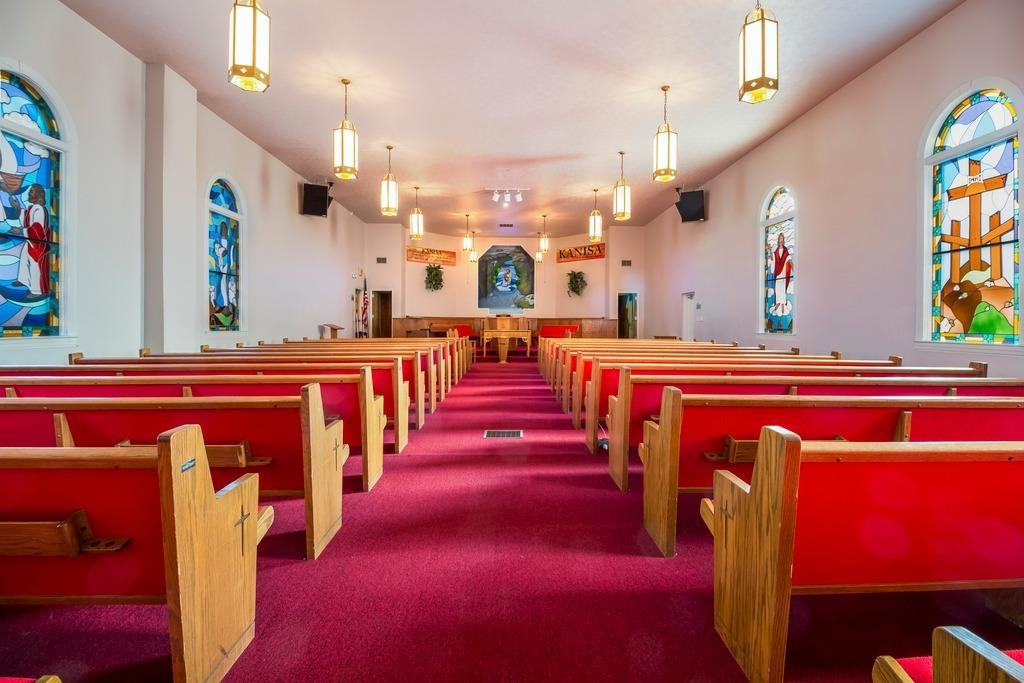 3217 Bracktown Road Lexington, KY 40511 - Photo 8 of 33 Sanctuary Is Gorgeous. Offering Stained