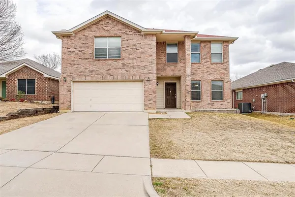 $2,000 | 10104 High Eagle Trail, Fort Worth, TX 76108