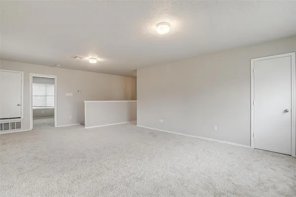 $2,000 | 10104 High Eagle Trail, Fort Worth, TX 76108