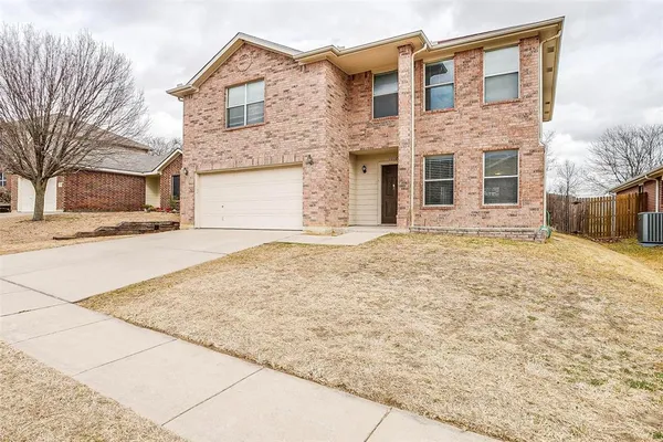 $2,000 | 10104 High Eagle Trail, Fort Worth, TX 76108