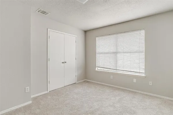 $2,000 | 10104 High Eagle Trail, Fort Worth, TX 76108