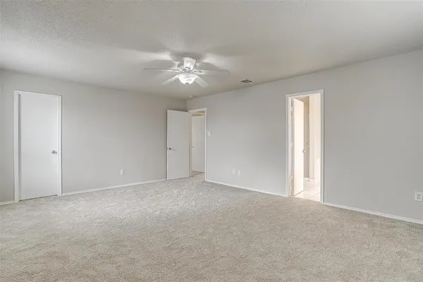 $2,000 | 10104 High Eagle Trail, Fort Worth, TX 76108