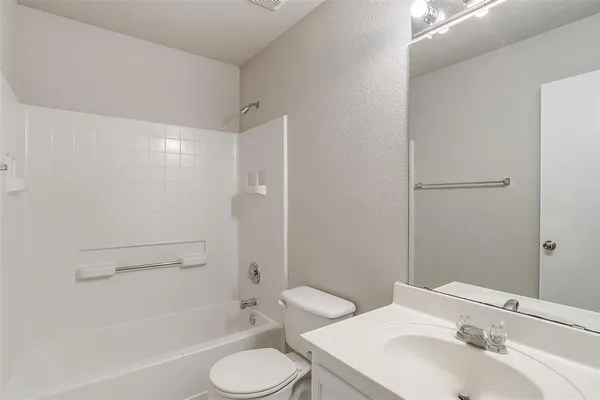 $2,000 | 10104 High Eagle Trail, Fort Worth, TX 76108