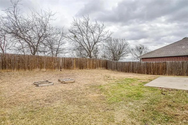 $2,300 | 10104 High Eagle Trail, Fort Worth, TX 76108