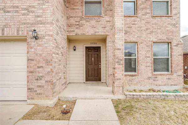 $2,000 | 10104 High Eagle Trail, Fort Worth, TX 76108