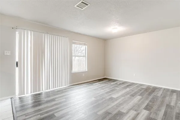 $2,000 | 10104 High Eagle Trail, Fort Worth, TX 76108