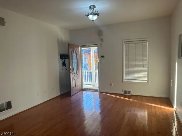 $2,800 | 6124 Highland Avenue, Pennsauken, NJ 08110